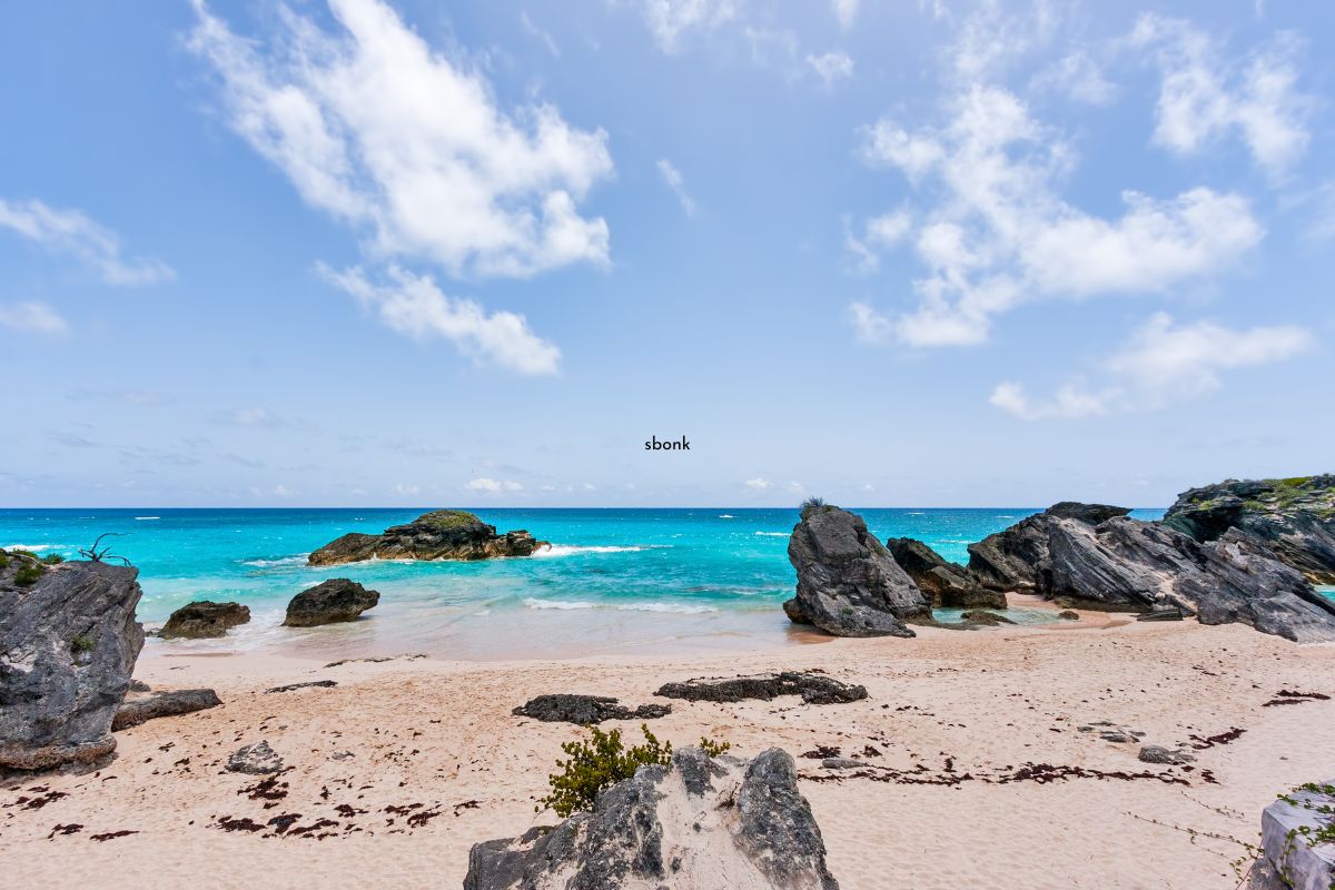 15. Horseshoe Bay, Bermuda sbonk from UNLIMPHOTOS