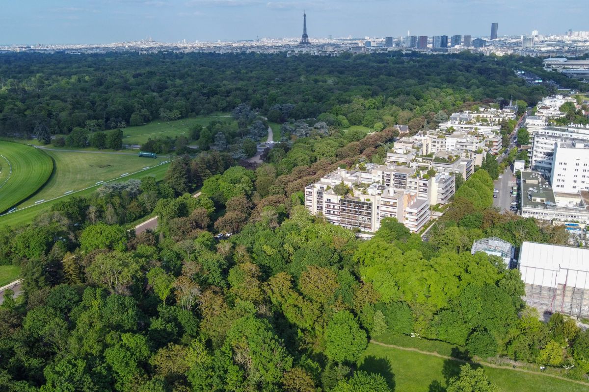 5. 16th Arrondissement – Passy tower by