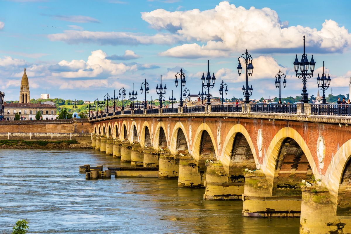 Bordeaux by Leonid Andronov