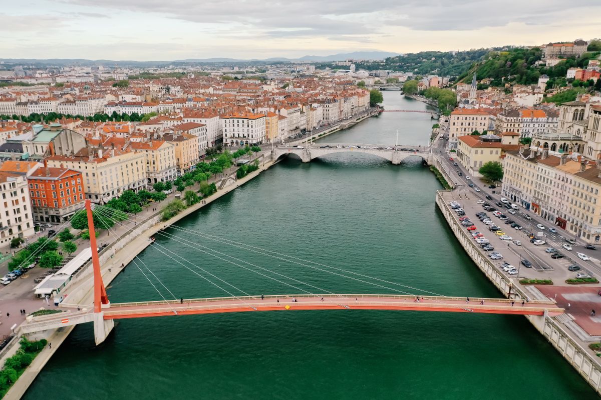 Lyon P View more by Mikhail Nilov from Pexels