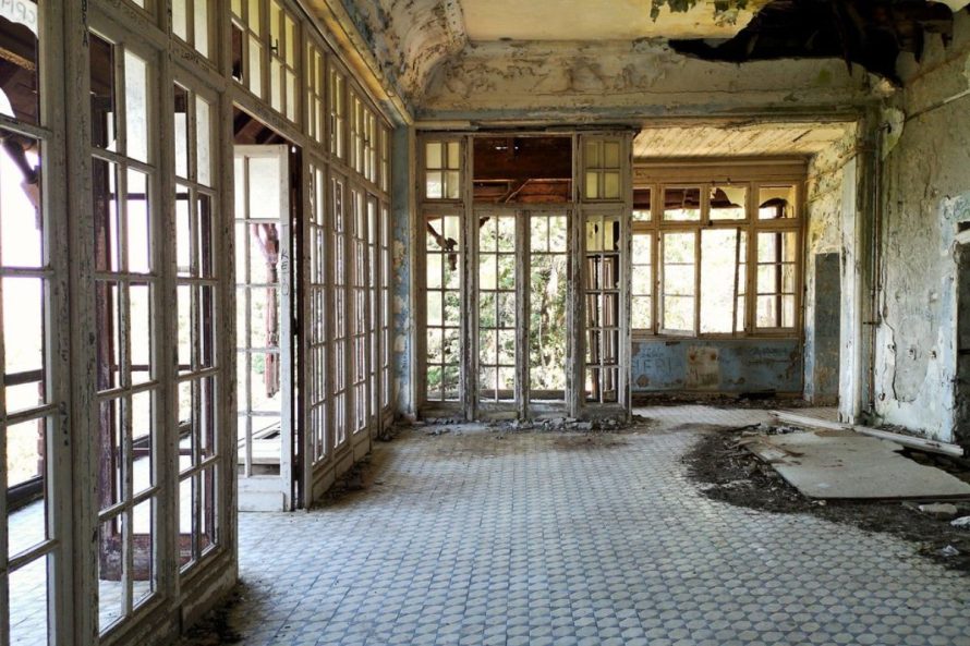 Villa de Vecchi, Italy