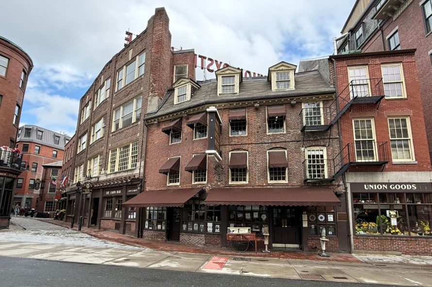 1. Union Oyster House