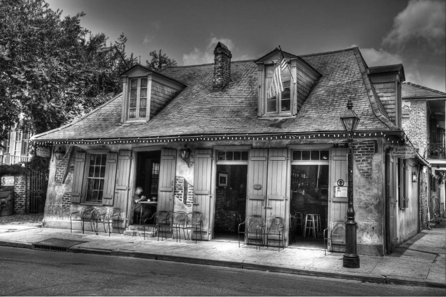 9 Jean Lafitte’s Blacksmith Shop Bar