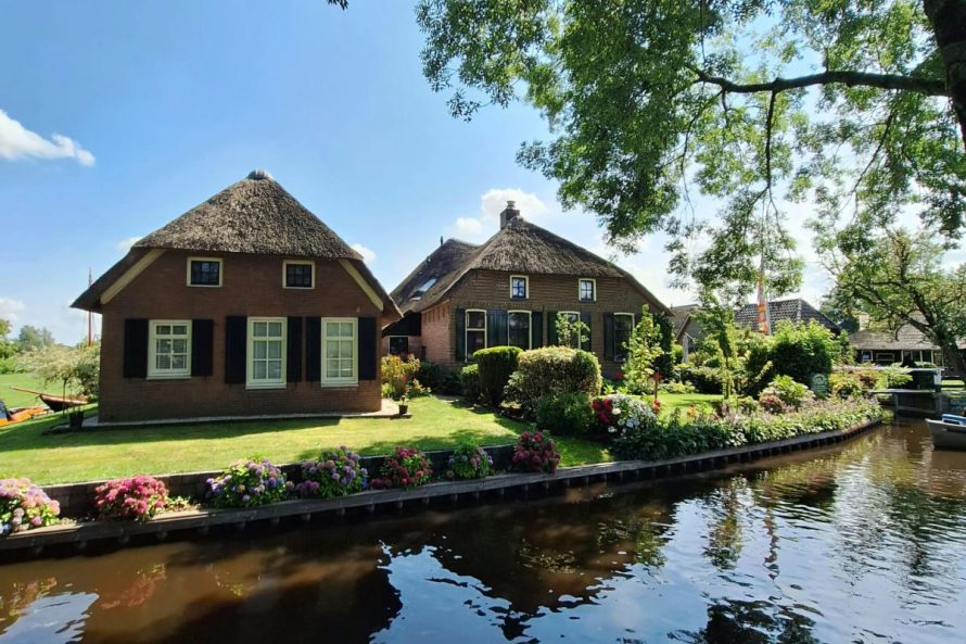 6. Giethoorn